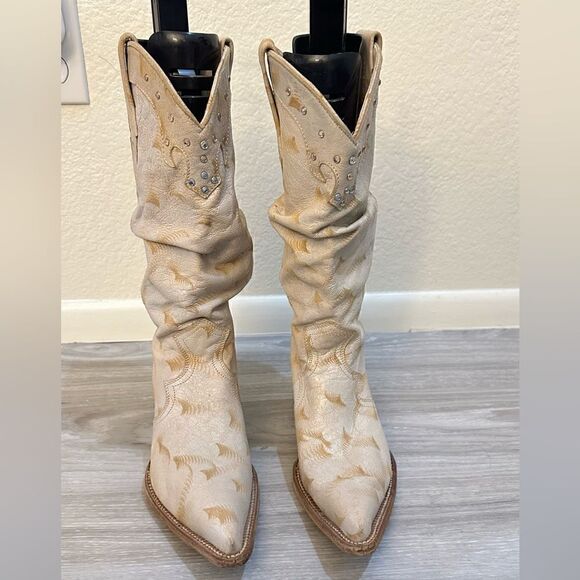 Frida Cuadra Pointed Toe Western Boots - Picture 2 of 10